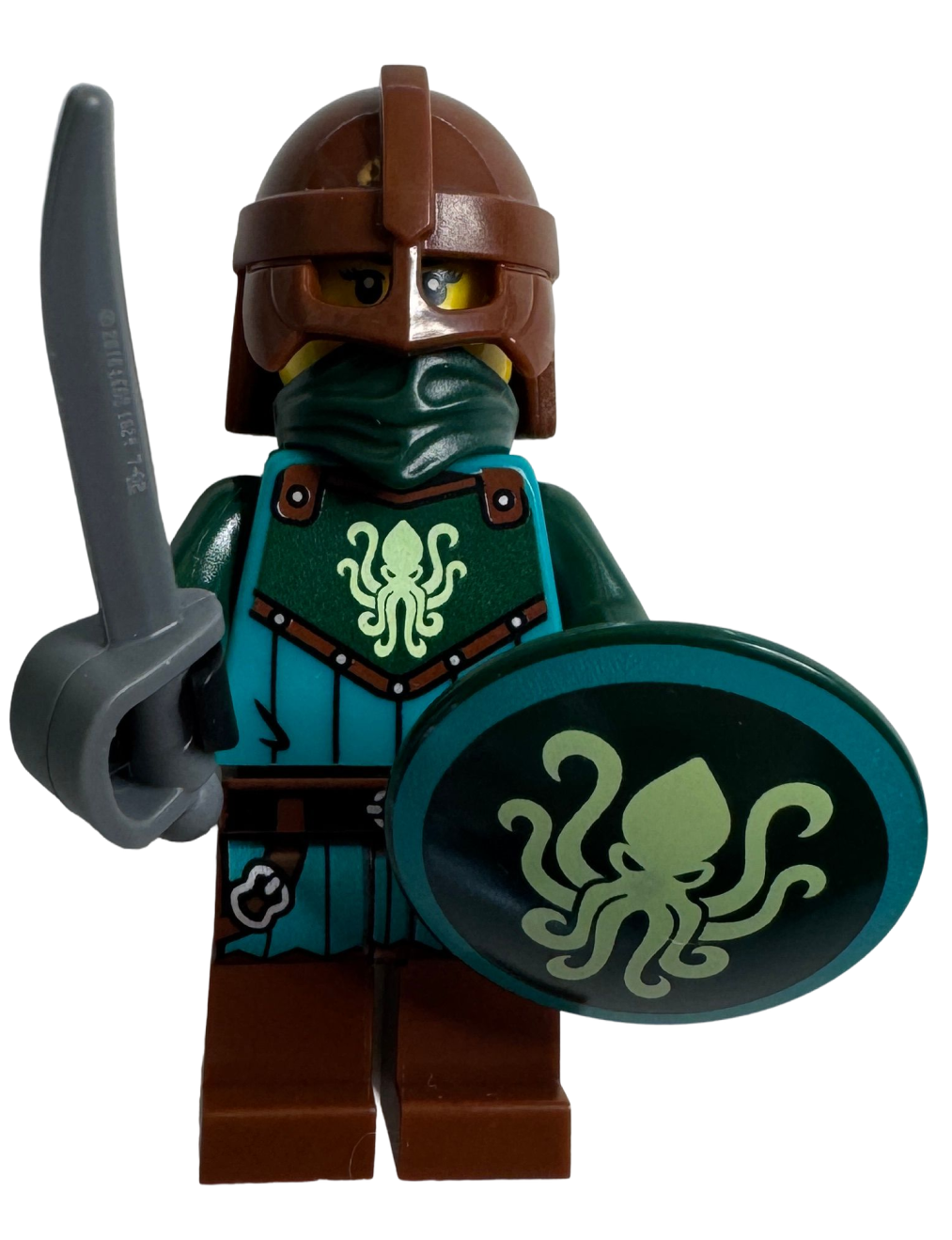 Kraken Warrior Female Minifigure with Shield & Sword (idea234)
